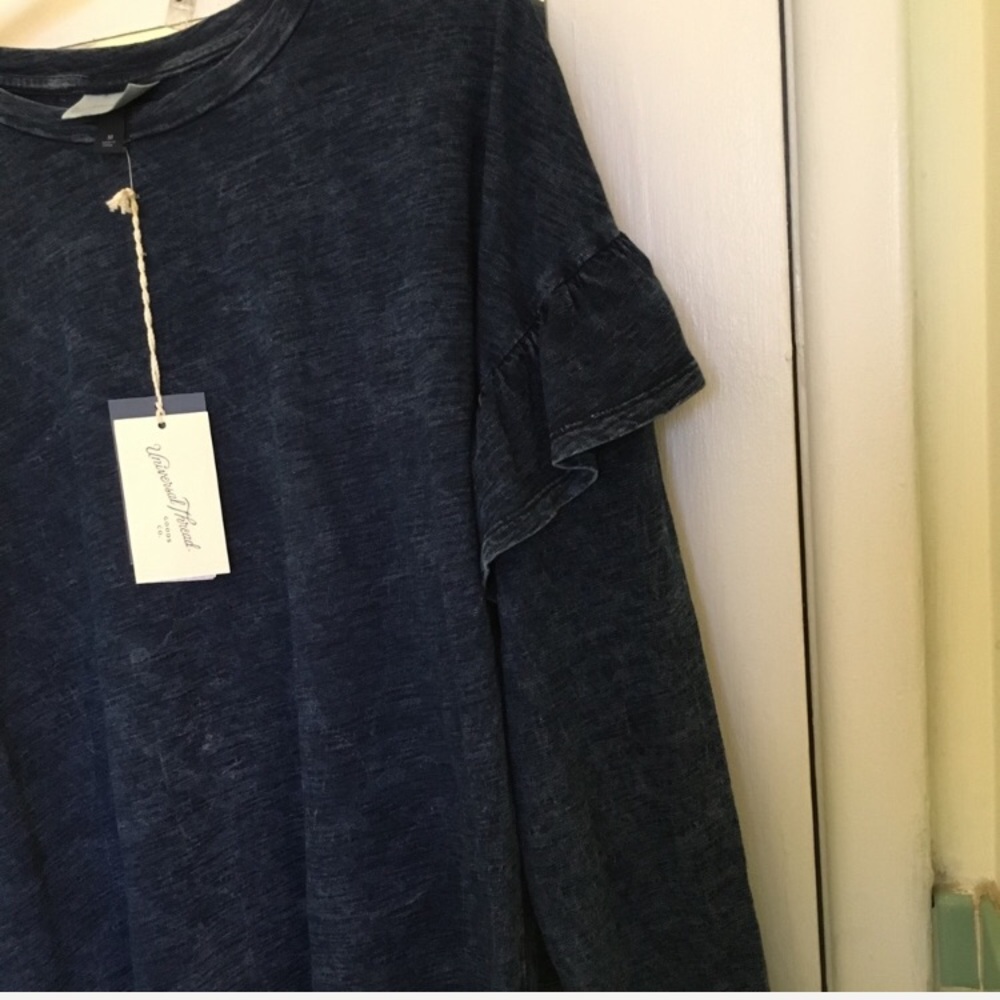 NEW denim wash cotton shirt with sleeve ruffles - Picture 2 of 3